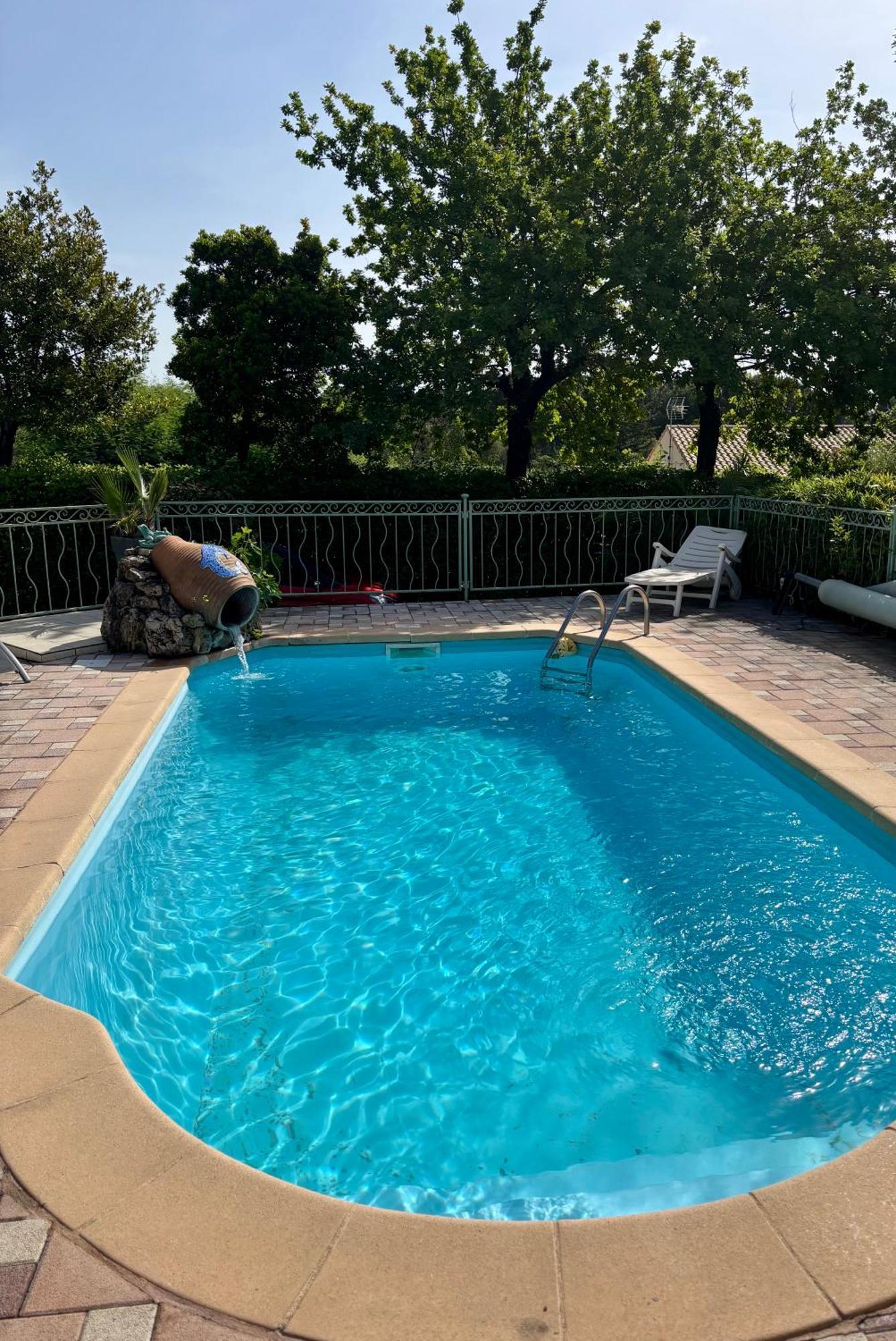 La Cigaliere 1 Charmant T1 Bis Avec Terrasse Dans Villa Sollies-Ville Eksteriør billede